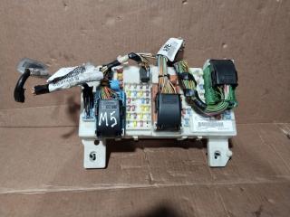 блок предохранителей Ford Kuga 1 поколение (2008 - 2013), 2.0 л., G6DG, дизель