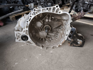 КПП механическая (МКПП) Toyota Auris 2 поколение 2013, 2.0 л., 1AD-FTV, дизель, 1AD-FTV