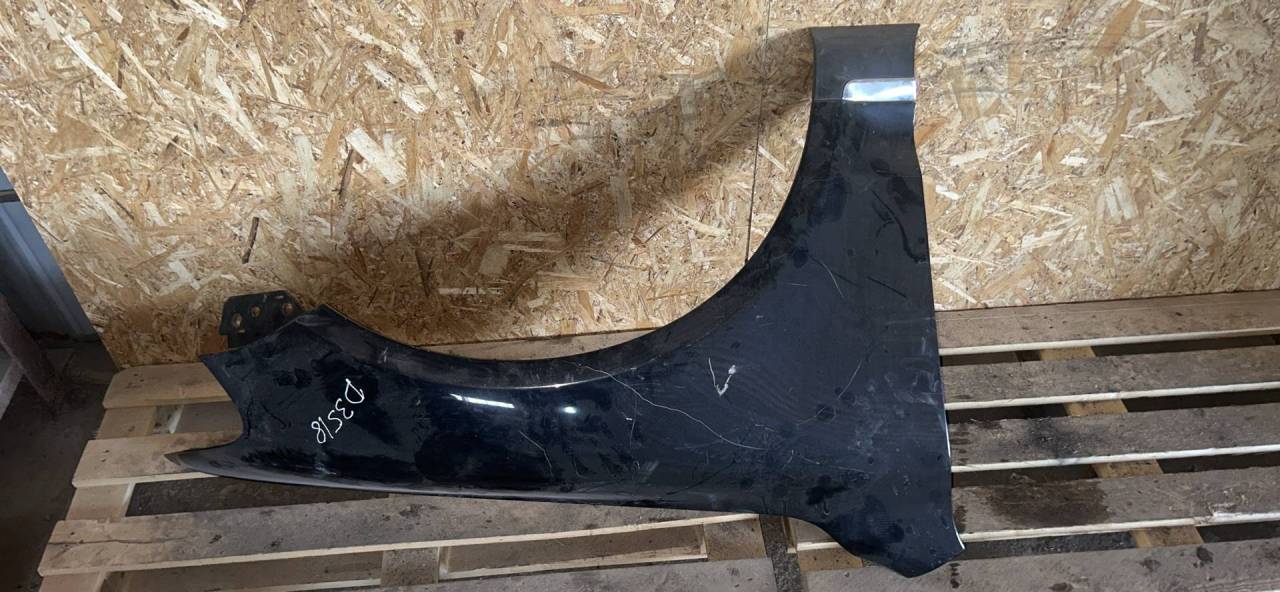 крыло переднее правое Volkswagen Touareg 1 поколение 2002, 2.5 л., BAC, дизель, МКПП - фото №1