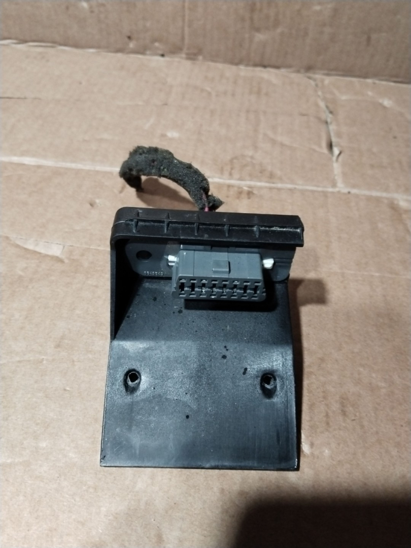 диагностический разъем Volvo S80 2 поколение 2008, 2.4 л., D 5244 T4, дизель, 6849549 - фото №1