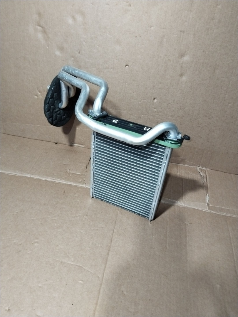 радиатор отопителя (печки) Renault Scenic 3 поколение 2009, 1.5 л., K9K 836, дизель, 6МКПП, хетчбэк 5 дв., передний привод - фото №1