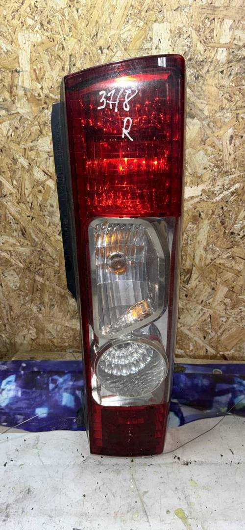 фонарь задний правый Peugeot Boxer 2 поколение 2006, 2.2 л., 4HU (P22DTE), дизель, МКПП - фото №1