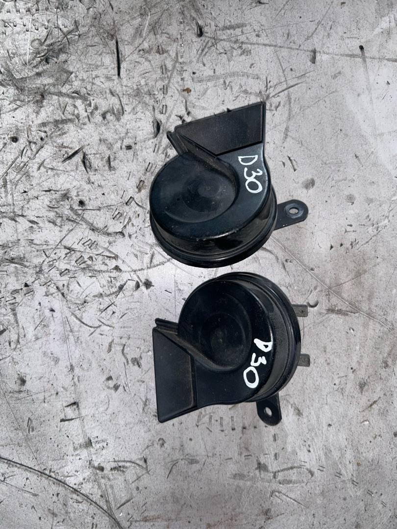 сигнал (клаксон) Mercedes-Benz C-Класс W203/S203/CL203 2000, 2.2 л., OM 646.962, дизель, МКПП - фото №1