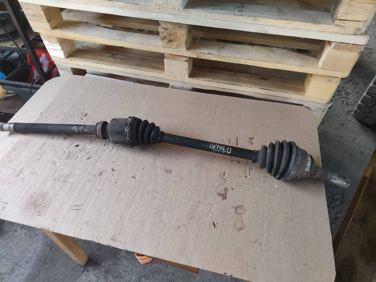 полуось передняя правая (приводной вал, ШРУС) Peugeot Boxer 2 поколение 2006, 2.2 л., 4HU (P22DTE), дизель, МКПП - фото №1