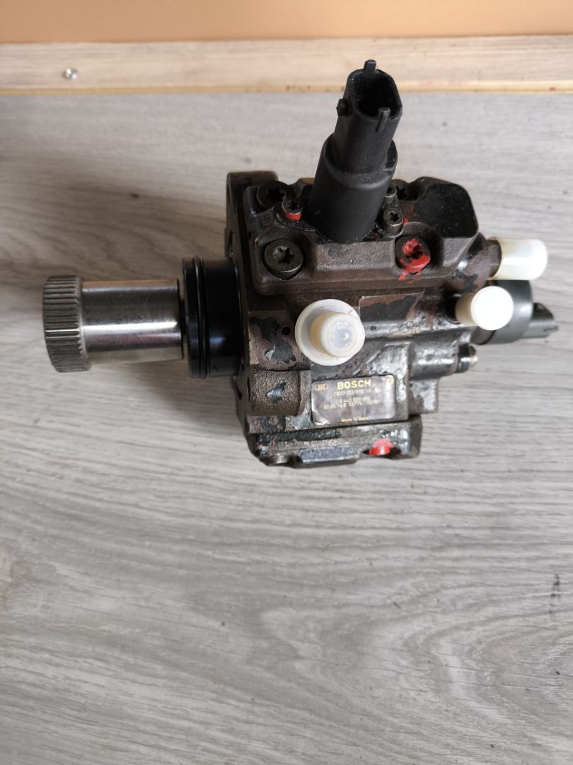 ТНВД IVECO Daily 3 поколение 2002, 2.8 л., дизель, 0445020002 - фото №1