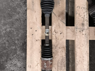 полуось передняя левая (приводной вал, ШРУС) Renault Scenic 3 поколение 2009, 1.5 л., K9K 836, дизель, 6МКПП, хетчбэк 5 дв., передний привод, 8200725512