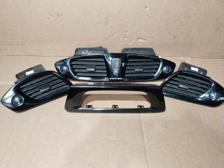 дефлектор обдува салона Renault Scenic 3 поколение 2009, 1.5 л., K9K 836, дизель, 6МКПП, хетчбэк 5 дв., передний привод