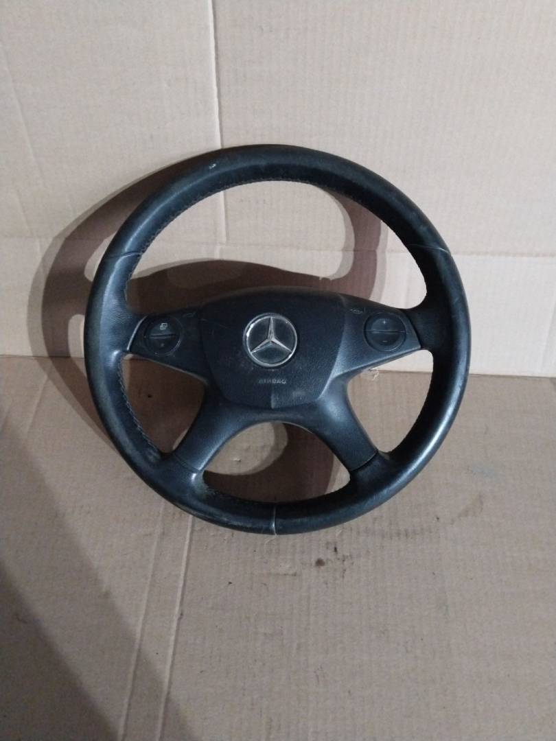 руль Mercedes-Benz C-Класс W204/S204 2008, 2.2 л., дизель, МКПП - фото №1