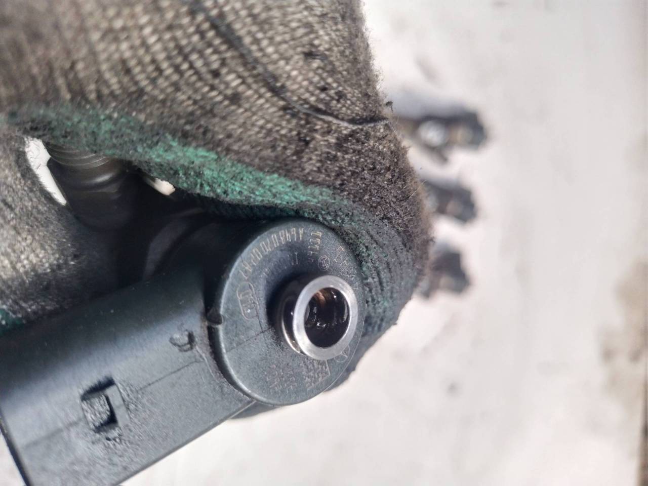 форсунка Mercedes-Benz C-Класс W203/S203/CL203 (2000 - 2004), 2.2 л., OM 646.962, дизель - фото №1