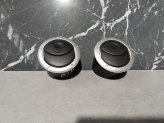 дефлектор обдува салона Dacia Logan 1 поколение [рестайлинг] 2009, 1.5 л., K9K 796, дизель