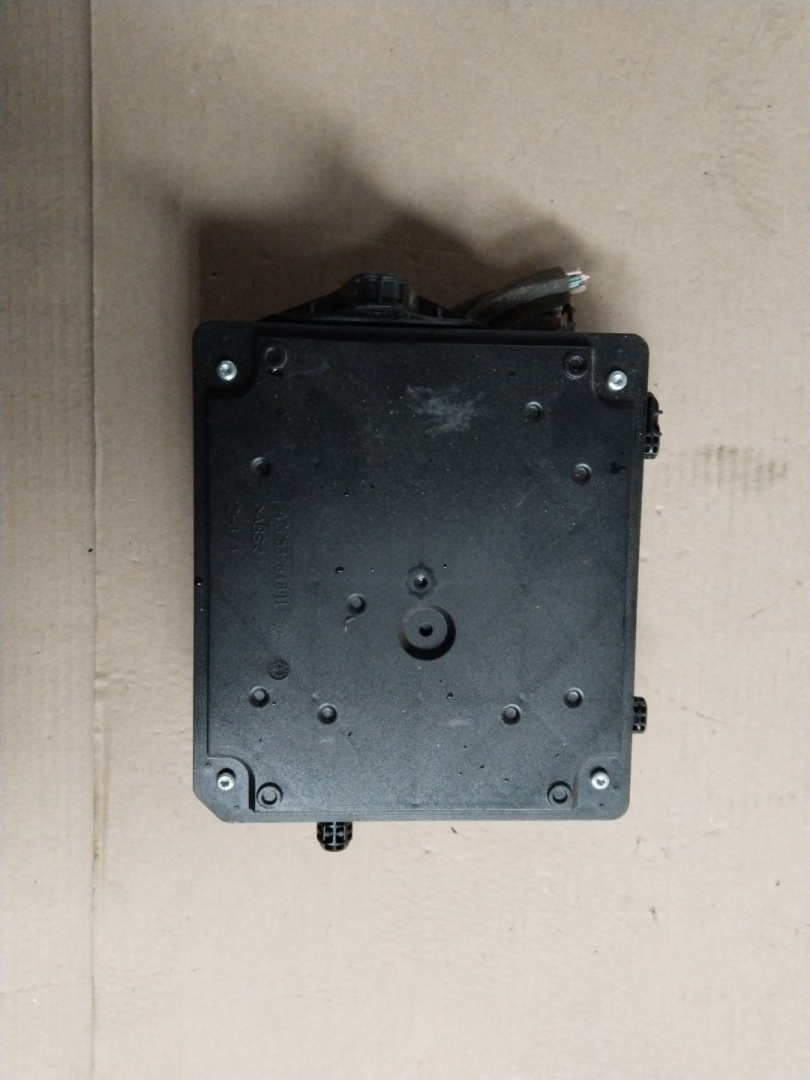 блок комфорта Renault Scenic 3 поколение 2010, 2.0 л., M4R 711, бензин, АКПП - фото №1