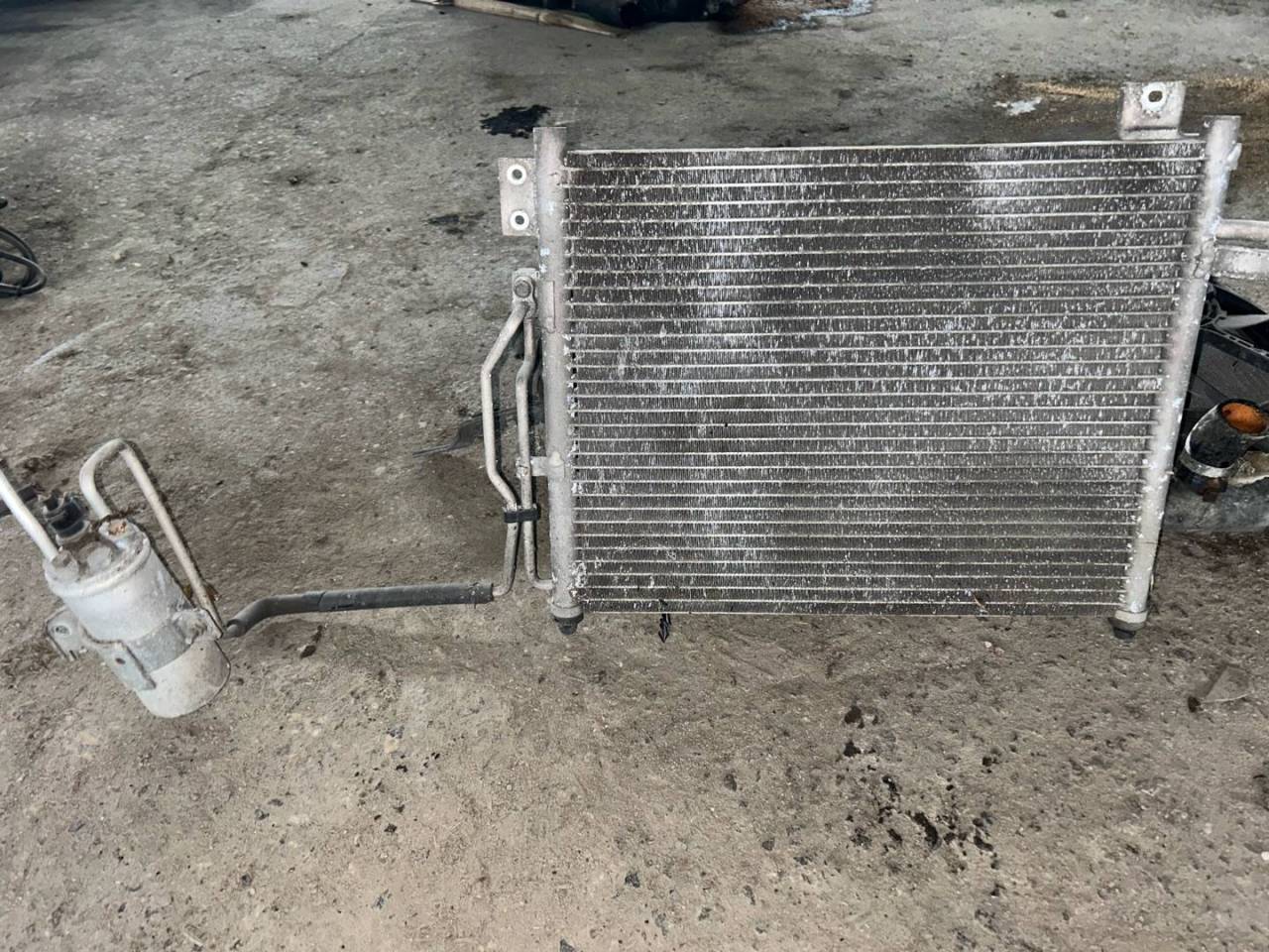 радиатор кондиционера Mazda Premacy 1 поколение (1999 - 2001) - фото №1