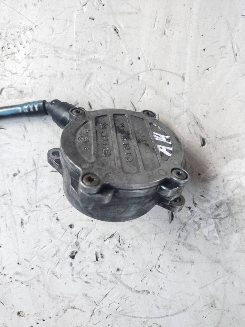 насос вакуумный Mercedes-Benz C-Класс W203/S203/CL203 (2000 - 2004), 2.2 л., OM 646.962, дизель, A64623065 - фото №1