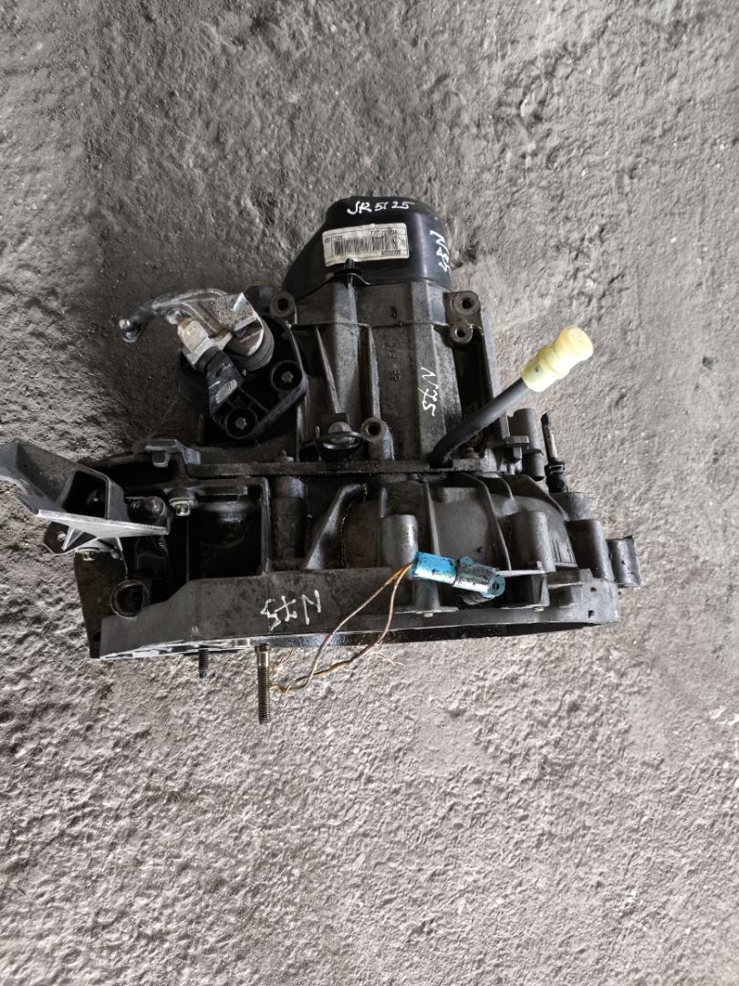 КПП механическая (МКПП) Renault Scenic 2 поколение 2003, 1.6 л., K4M 812, бензин, МКПП, JR5125 - фото №1