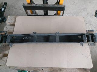 усилитель бампера переднего Ford Transit 6 поколение 2000, 2.0 л., F3FA, дизель, МКПП