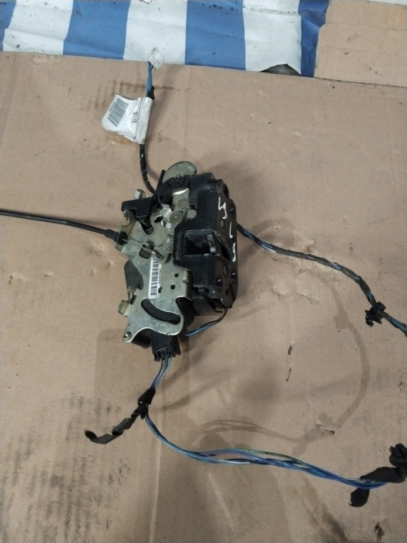 замок двери передней левой Peugeot Boxer 2 поколение (1993 - 2001), 2.2 л., 4HU (P22DTE), дизель - фото №1