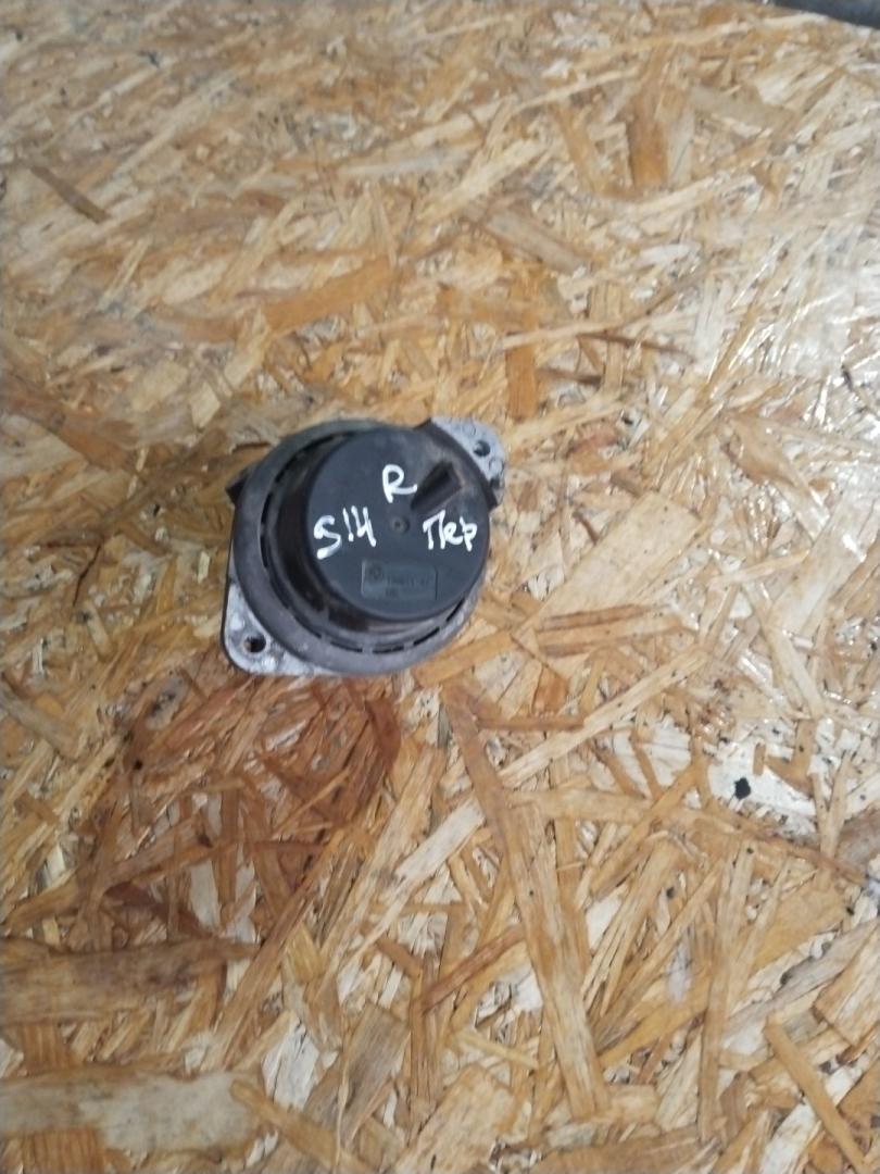 подушка крепления двигателя BMW 3 серия E90/E91/E92/E93 2007, 13981112 - фото №1