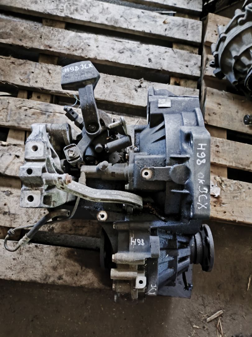 КПП механическая (МКПП) SEAT Leon 2 поколение 2008, 1.9 л., BXE, дизель, JCX - фото №1