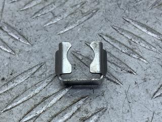 крепление форсунки BMW 5 серия E60/E61 2006, 2.5 л., M54 B25 (256S3), бензин, МКПП, серый, универсал, задний привод