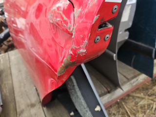 дверь задняя левая Toyota Aygo 1 поколение AB10 [рестайлинг] 2010, 1.0 л., 1KR-FE, бензин, МКПП, красный, хетчбэк 5 дв., передний привод