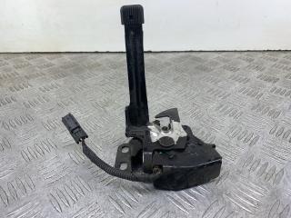 замок капота Honda Civic 8 поколение (2005 - 2008)