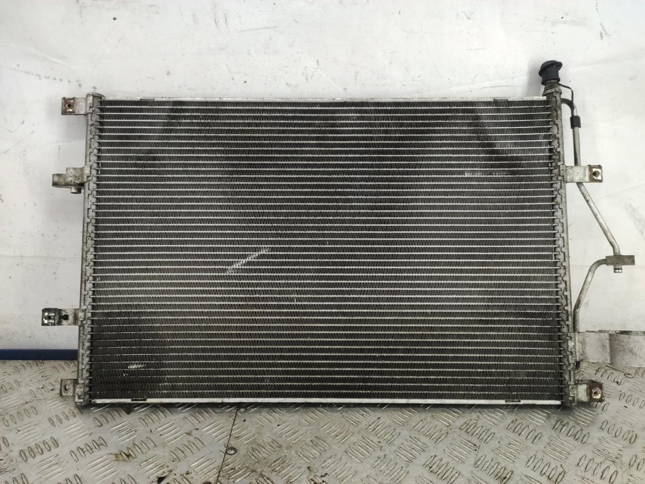 радиатор кондиционера Volvo V70 2 поколение 2001, 2.4 л., B 5244 T3, бензин, АКПП, серебро, универсал, полный привод, 31101102, 51935.050986 - фото №1