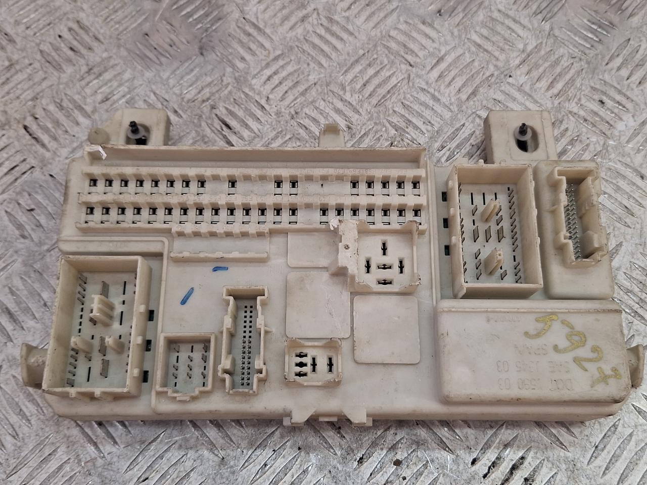 блок предохранителей Volvo V50 1 поколение (2004 - 2007), 31254903, 31268178 - фото №1