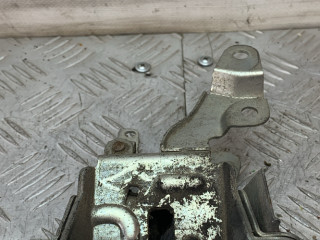 замок двери задней правой Toyota Previa 2 поколение XR30 [рестайлинг] 2005, 2.0 л., 1CD-FTV, дизель, МКПП, светло-кофейный, минивэн, передний привод