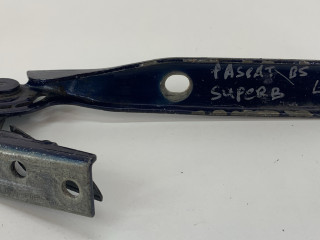 петля капота левая Volkswagen Passat B5 1998, 3B0823301A