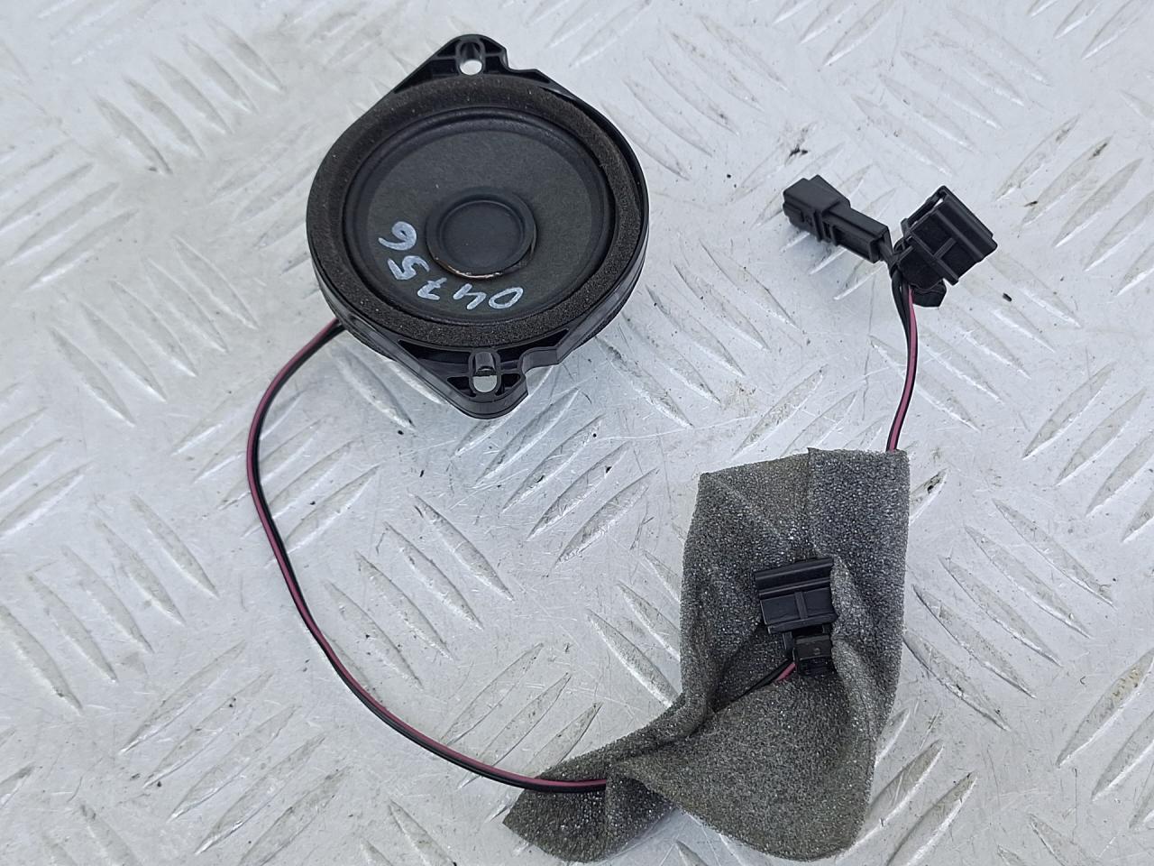 динамик Volkswagen Caddy 5 поколение 2022, бежевый, фургон, передний привод, 2K7035709 - фото №1