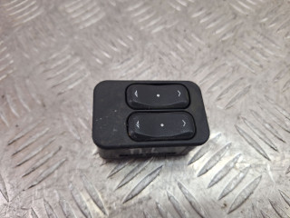 блок управления стеклоподъемниками Opel Corsa C [рестайлинг] 2006, 1.0 л., Z 10 XEP, бензин, МКПП, серебро, хетчбэк 3 дв., передний привод, 13363202