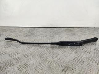 щеткодержатель (поводок стеклоочистителя, дворник) Audi A4 B5 1997, 1.6 л., AHL, бензин, МКПП, универсал, 8D1955407A