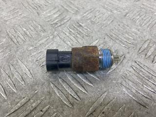 датчик заднего хода (лягушка) Fiat Panda 2 поколение [рестайлинг] 2012, 1.2 л., 188 A4.000, бензин, МКПП, красный, хетчбэк 5 дв., передний привод