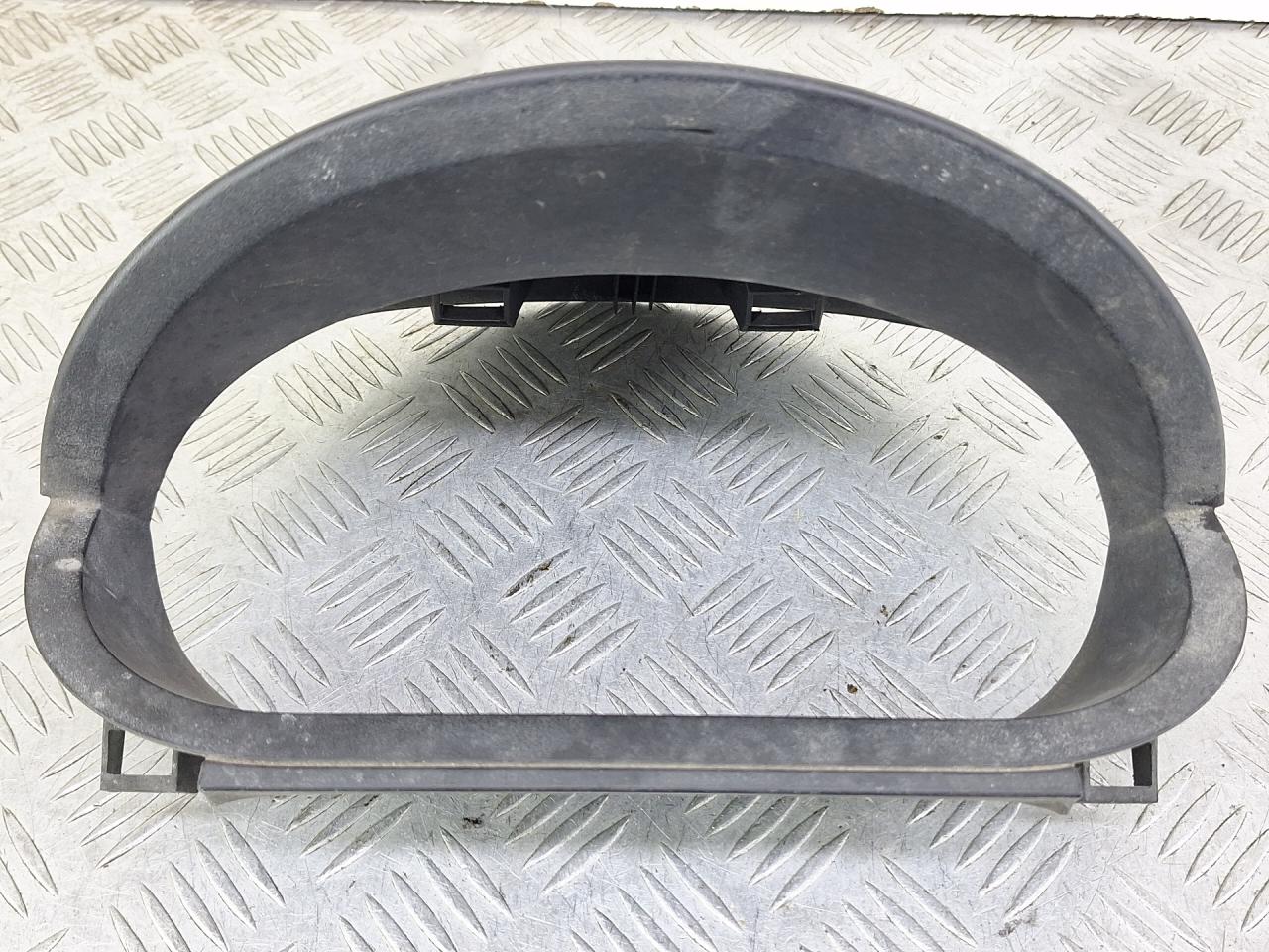 рамка панели приборов Ford Fiesta 5 поколение 2004, 1.4 л., бензин, МКПП, хетчбэк 5 дв., передний привод, 2S6X10A894ABW - фото №1