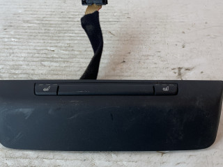 кнопка обогрева сидений BMW 1 серия E81/E82/E87/E88 2006, 1.6 л., N45 B16 A, бензин, МКПП, хетчбэк 5 дв., задний привод, 03743670, 61.31-6962604-03