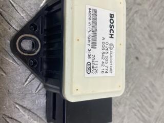 датчик ускорения Mercedes-Benz Sprinter 2 поколение (W906) (2006 - 2014), 2.1 л., OM 651.955, дизель, МКПП, зеленый, задний привод, ZGS001Q02, A0065424218, 0265005774