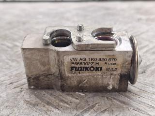 расширительный клапан кондиционера Skoda Octavia 2 поколение (A5) [рестайлинг] 2011, 1.6 л., CAYC, дизель, 5МКПП, оливковый, хетчбэк 5 дв., передний привод, 1K0820679