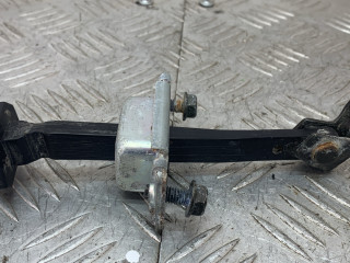 ограничитель открывания двери Mazda 2 1 поколение 2005, 1.4 л., бензин, МКПП, серый, минивэн, передний привод