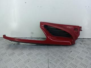 ресничка (ус) правой фары Renault Megane 1 поколение 1998, 1.6 л., K4M 720, бензин, МКПП, хетчбэк 5 дв., 7700834201