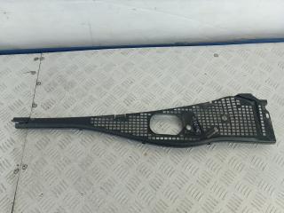 уголок жабо Renault Sandero 1 поколение (2009 - 2014), 82002943162
