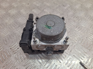 блок ABS Nissan Micra K12 [2-й рестайлинг] 2008, 1.6 л., HR16DE, бензин, кабриолет, передний привод, 0265231841, 0265800574