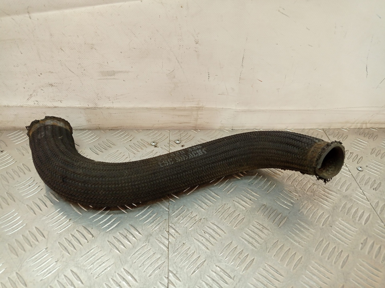 патрубок интеркулера Chevrolet Nubira 1 поколение 2007, 2.0 л., Z 20 DM, дизель, МКПП, универсал, передний привод - фото №1