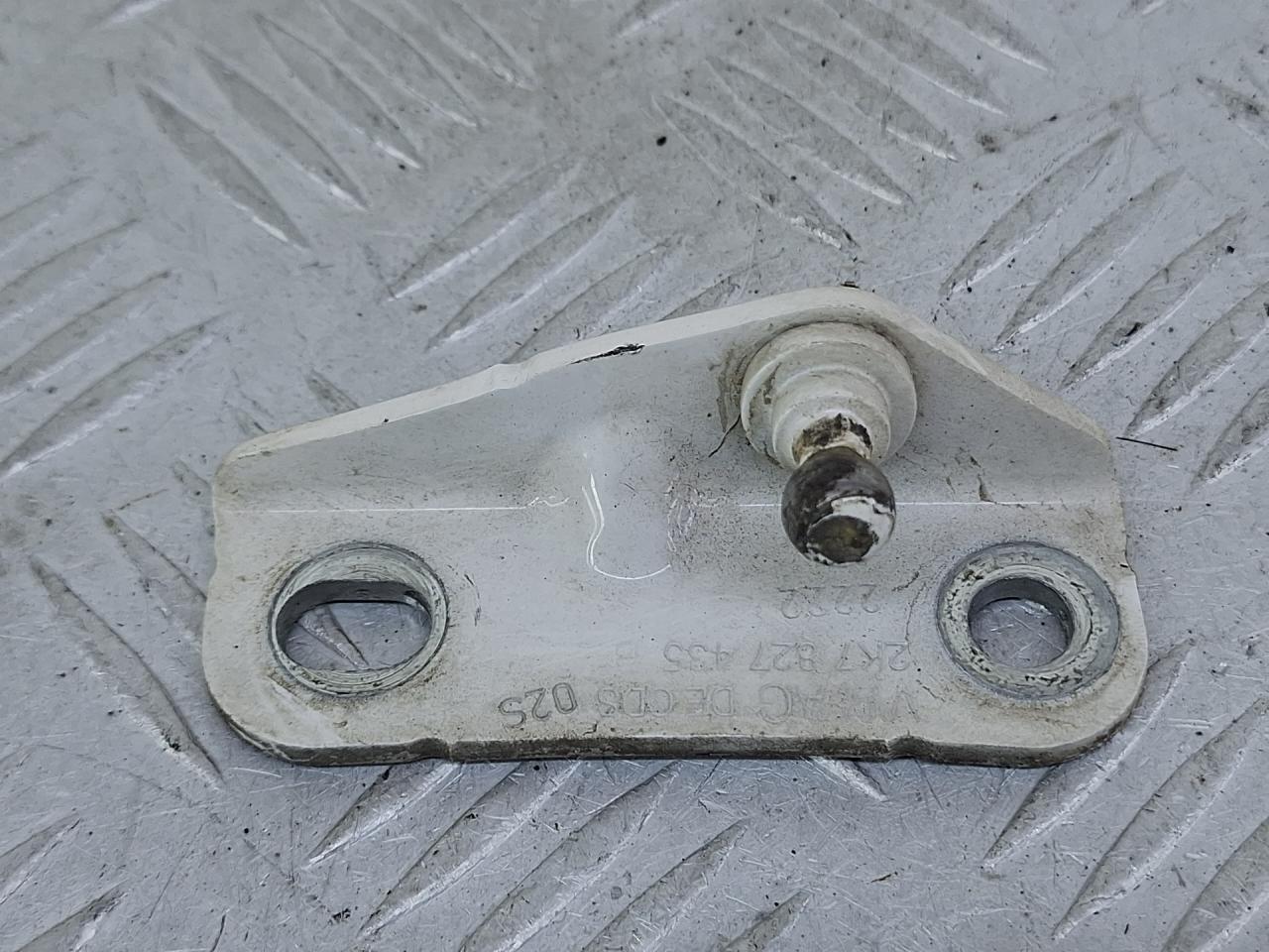 крепление амортизатора Volkswagen Caddy 5 поколение 2022, бежевый, фургон, передний привод, 2K7827435 - фото №1