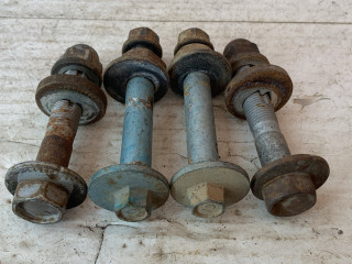 болт развальный Nissan Qashqai J10 [рестайлинг] (2010 - 2013)