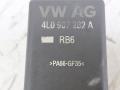 реле накала свечей Audi Q5 8R [рестайлинг] (2012 - 2017), 3.0 л., дизель, АКПП, внедорожник 5 дв., полный привод, 4L0907282A, 0281003106 - фото №4