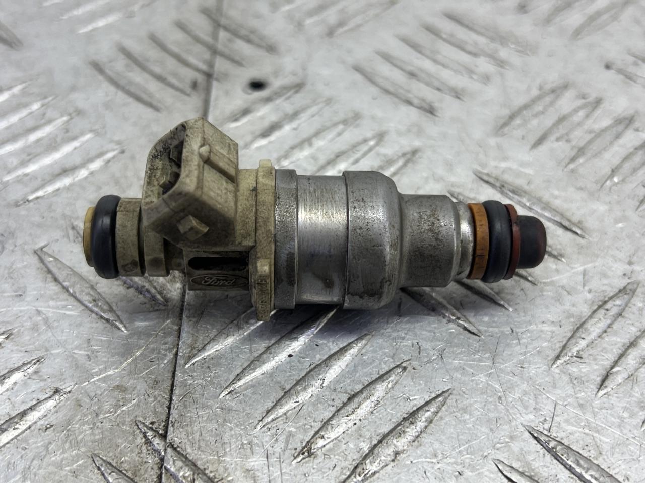 форсунка Ford Windstar 1 поколение (1995 - 1999), 3.0 л., бензин, F47EA2E - фото №1