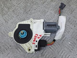 моторчик стеклоподъемника передний левый Skoda Yeti 1 поколение (2009 - 2014), бензин, МКПП, коричневый, 8K0959811