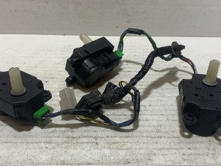 моторчик заслонки печки Mitsubishi Lancer 10 поколение (2007 - 2010), VHB30-30005-A, CSA512T010