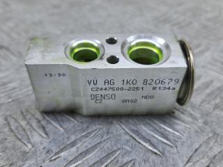 расширительный клапан кондиционера Volkswagen Passat B6 2009, 1.4 л., CAXA, бензин, 6МКПП, голубой, универсал, передний привод, 1K0820679, CZ4475002251