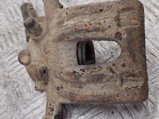 суппорт задний правый Mercedes-Benz Vito W639 2010, 3.0 л., OM 642.990, дизель, АКПП, белый, микроавтобус, задний привод